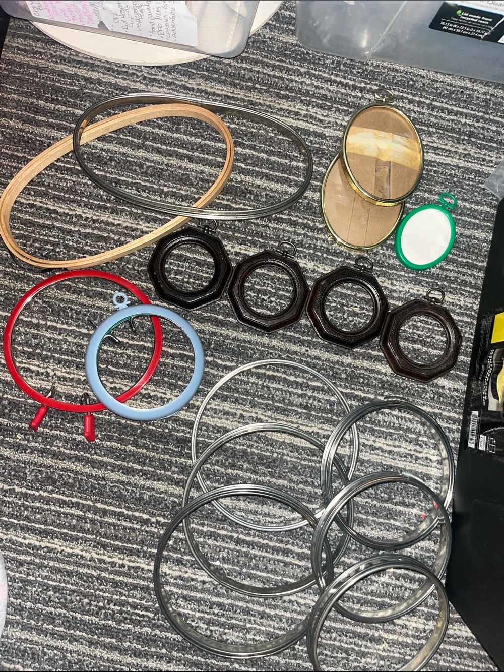 Assorted Embroidery Hoops and Frames - Mixed Colors